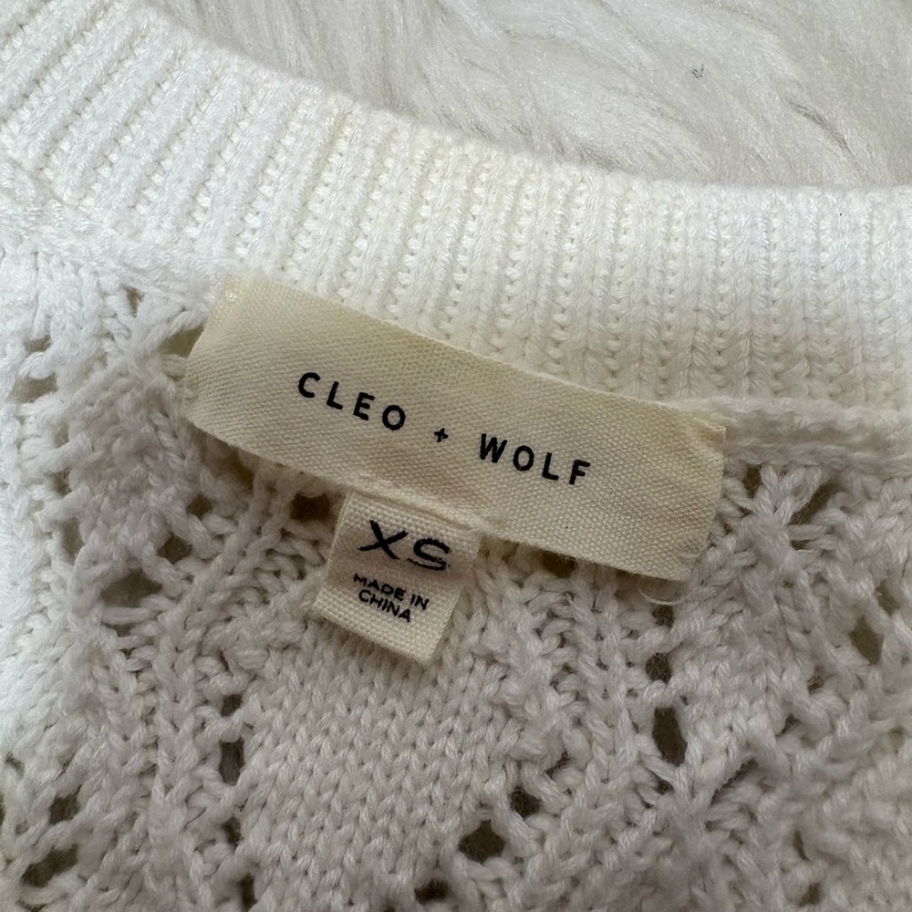CLEO + WOLF White Cropped Sweater Knit Vest - Picture 5 of 6